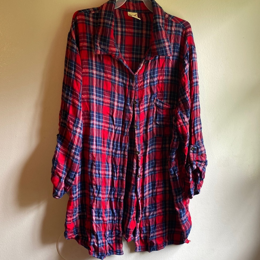 Flannel long sleeve shirt!!